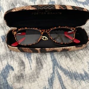 New NWT Sophia Vergara Foster Grant Reading Glasses +1.50